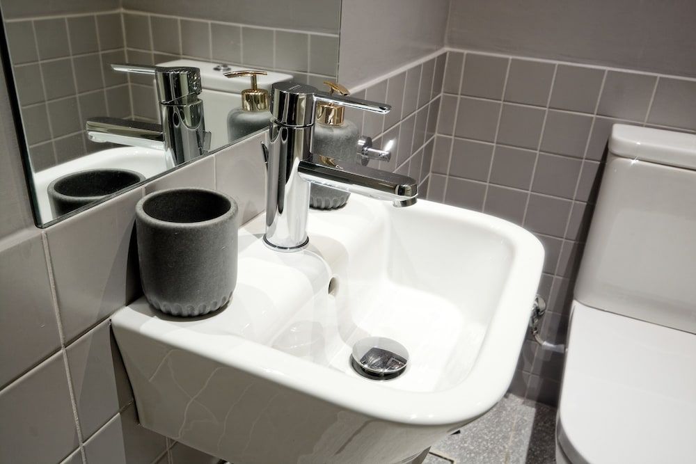 Art in Athens Suite Deluxe Apartment, 4 Bedrooms, Private Bathroom, Ground Floor 21