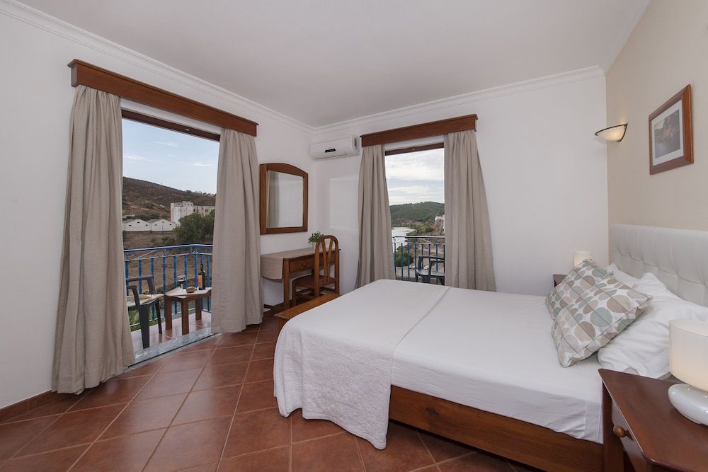 Beira Rio Comfort Single Room, River View 2