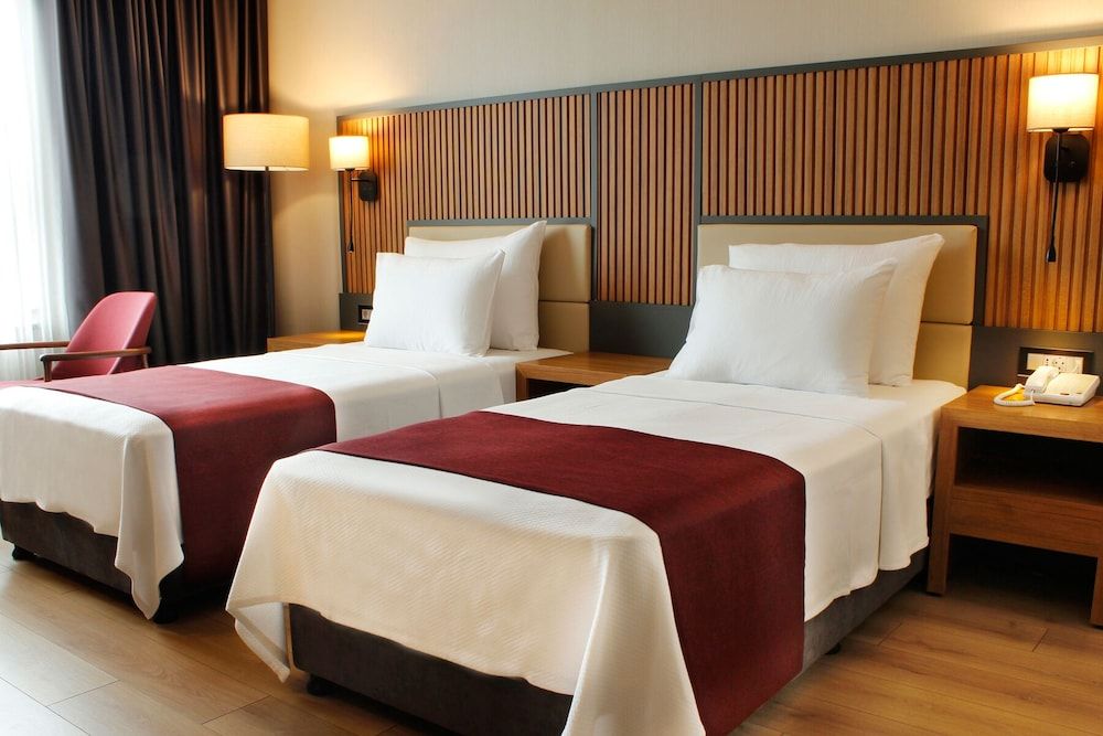 Room, 2 Twin Beds, Accessible, Non Smoking (Roll-In Shower)