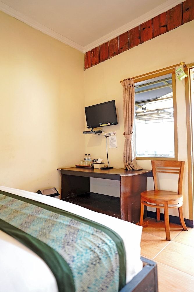 Saung Balibu Hotel Standard Room 11