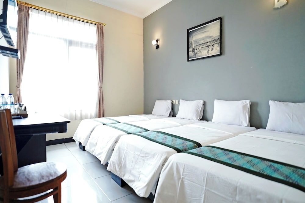 Saung Balibu Hotel Deluxe Room 3