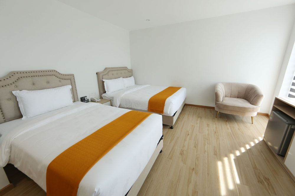 EX Da Nang Luxury Deluxe Twin City view with window 2