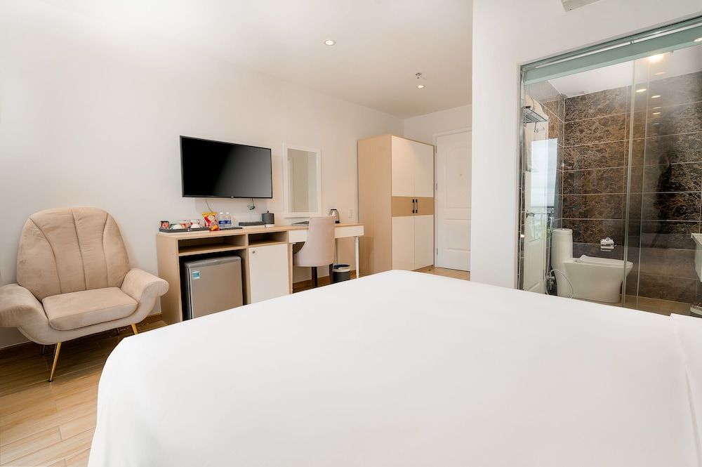 EX Da Nang Luxury Superior Double Room 3