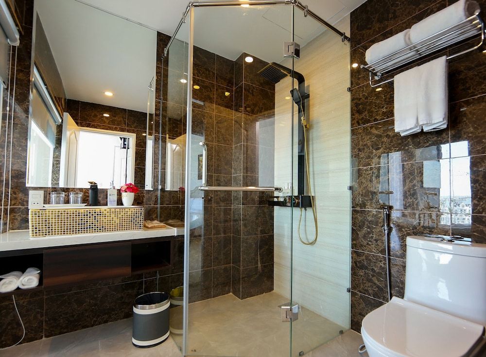 EX Da Nang Luxury Superior Double Room 6