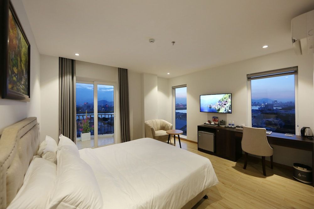 undefined EX Da Nang Luxury 8