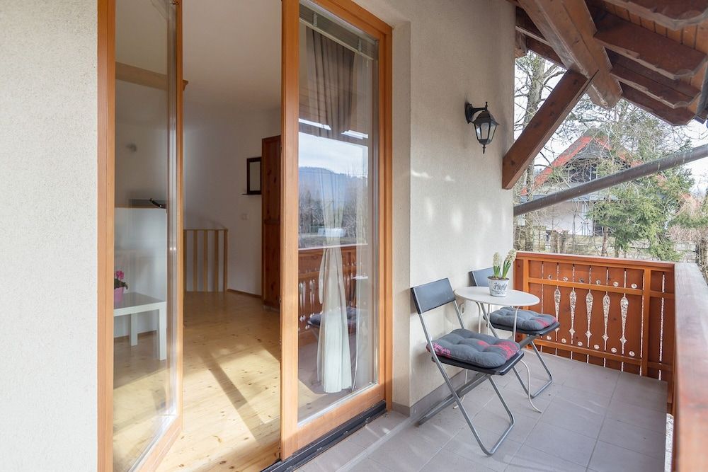 Apartments Valant Romantic Apartment, Mountain View 7