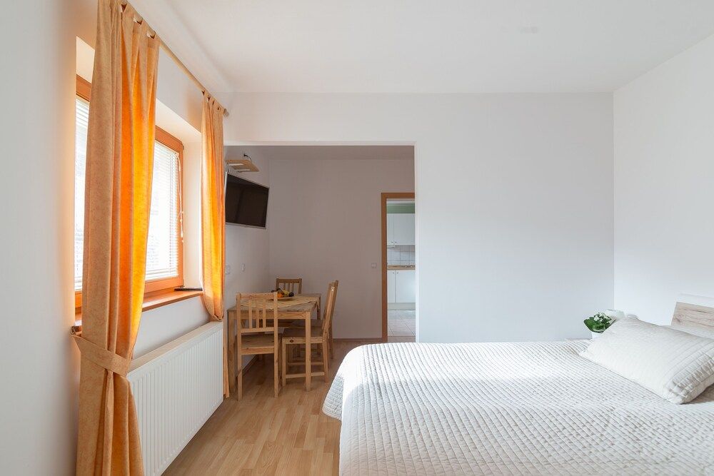 Apartments Valant Comfort Apartment, Garden View 3