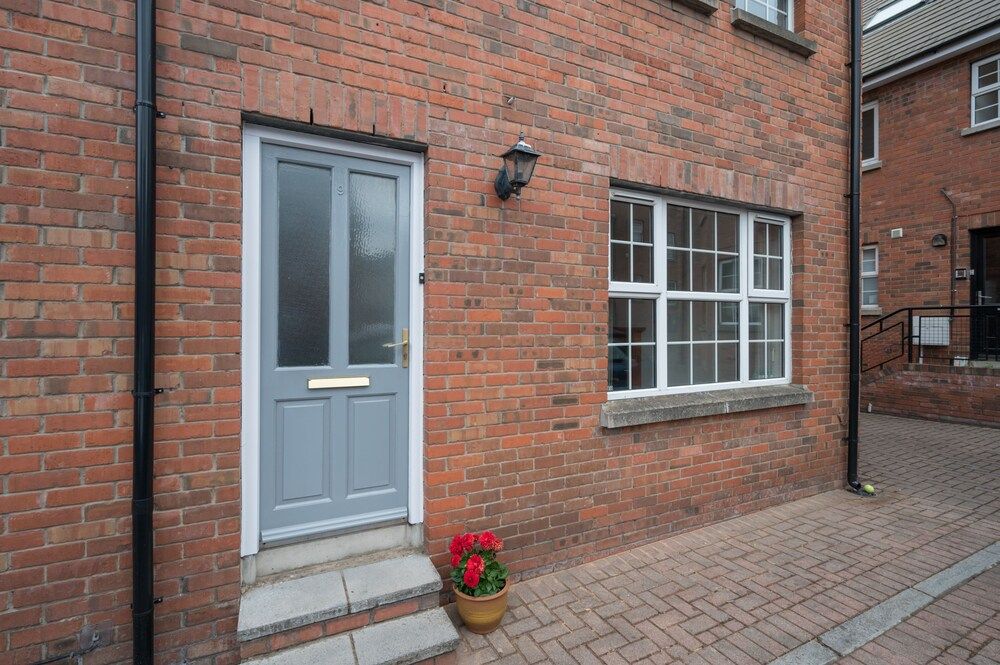 undefined Central Belfast Apartments: Ashley Mews 4