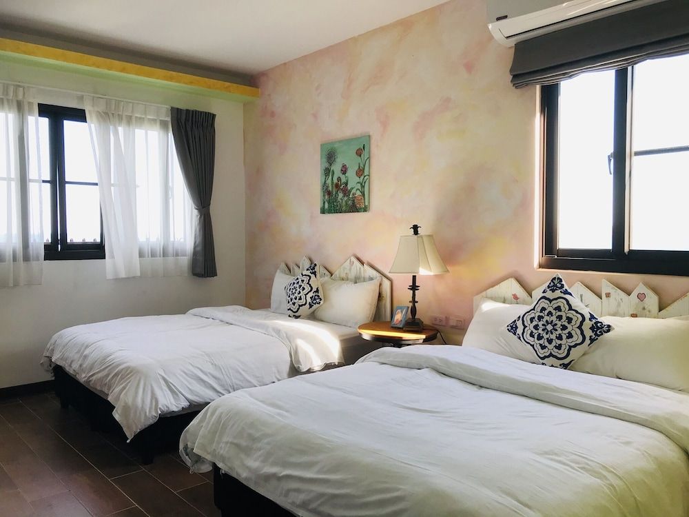 Najie Deluxe Quadruple Room, 2 Double Beds, Non Smoking 3