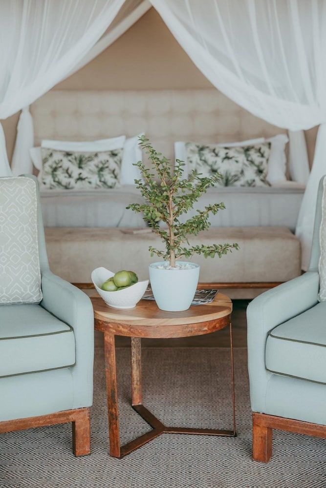 Kifaru Luxury Lodge & Bush Camp Premier Room 6