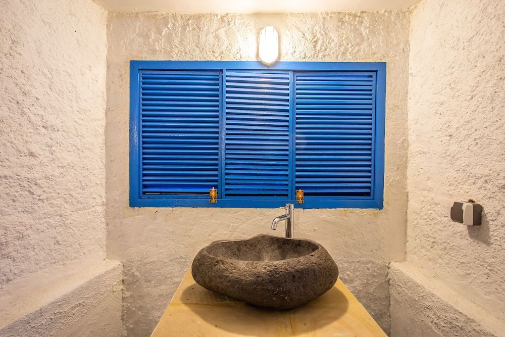 Santorini Beach Resort Deluxe Room, Balcony 9