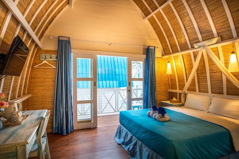 Santorini Beach Resort Deluxe Room, Balcony 2