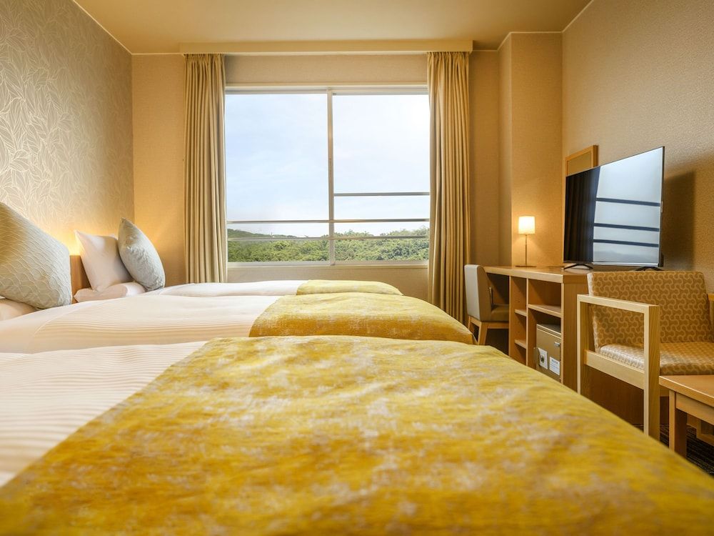 Standard Triple Room, Non Smoking, Private Bathroom