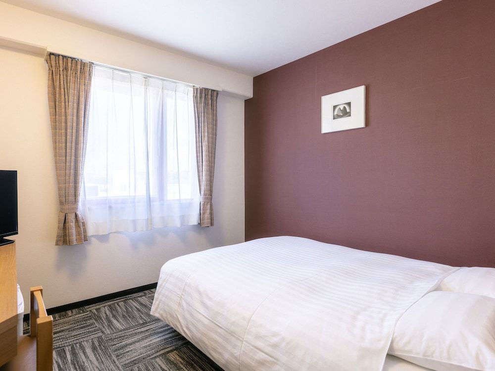 Double Room, Smoking