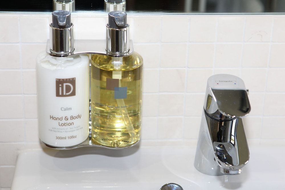 The Compasses Inn Standard Double or Twin Room, Ensuite 4