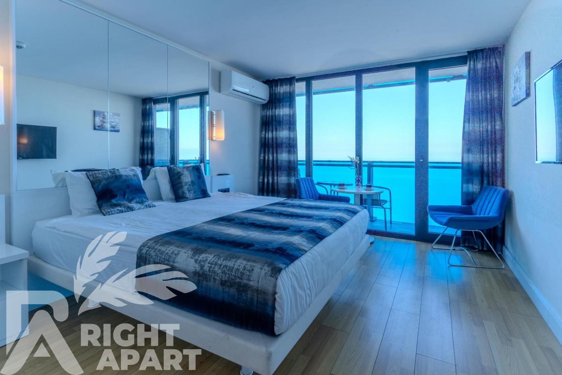 ORBI CITY Hotel Sea View Deluxe Suite with Sea View