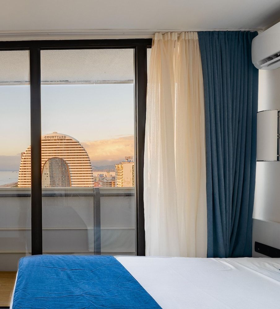 ORBI CITY Hotel Sea View Family Suite 14