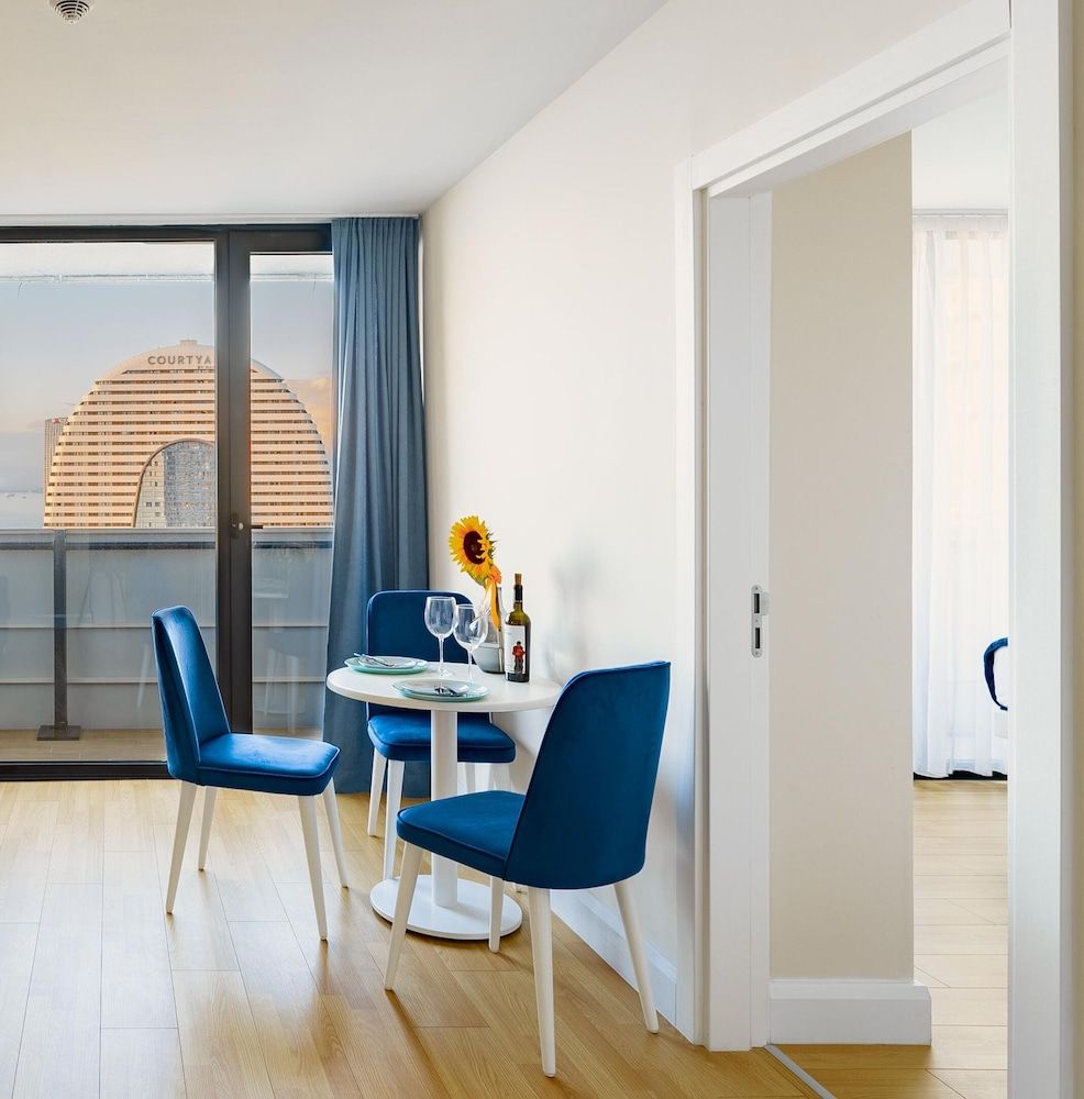 ORBI CITY Hotel Sea View Family Suite 9