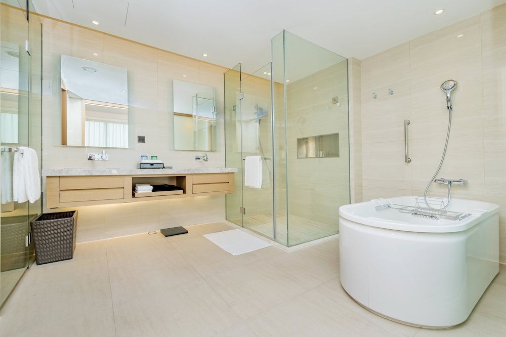 Suite, 1 Bedroom, Lake View