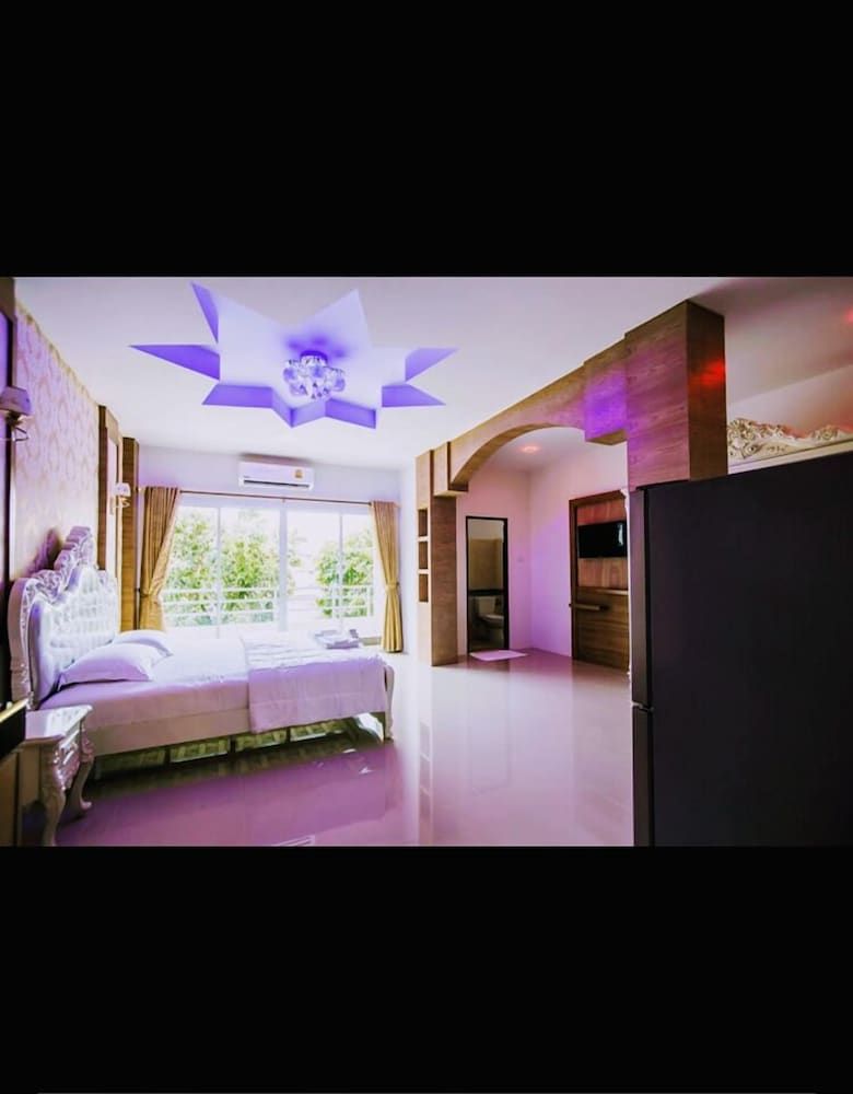 The Linux Garden Hotel Deluxe Room, 1 Bedroom, Non Smoking, Garden View 8