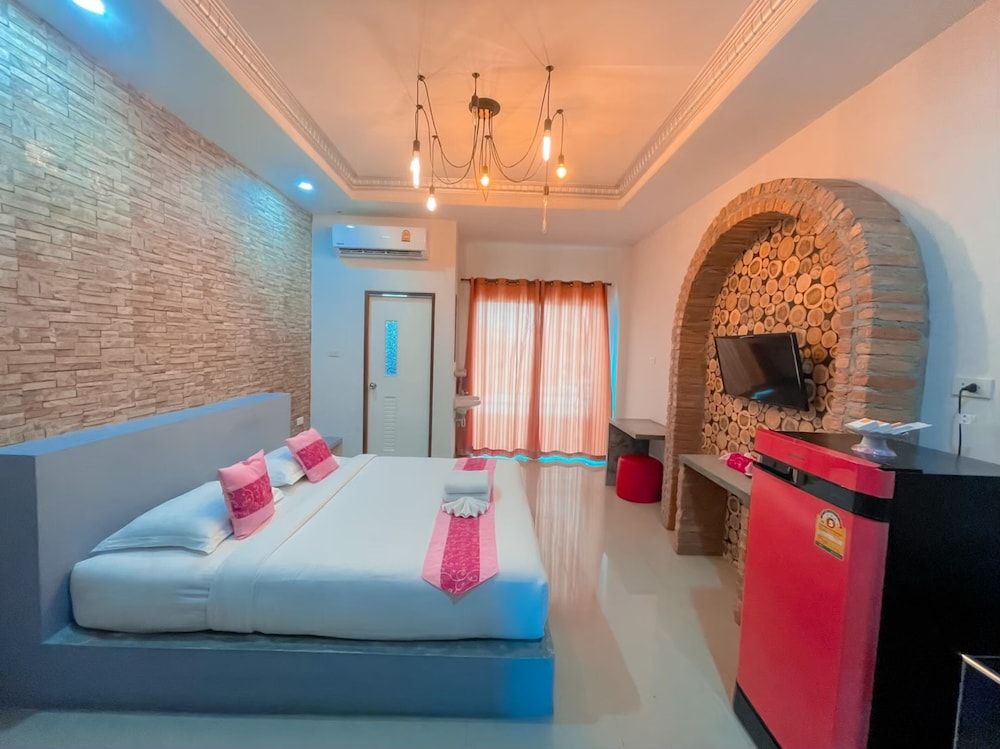 The Linux Garden Hotel Standard Room, 1 Bedroom, Smoking, Garden View 14