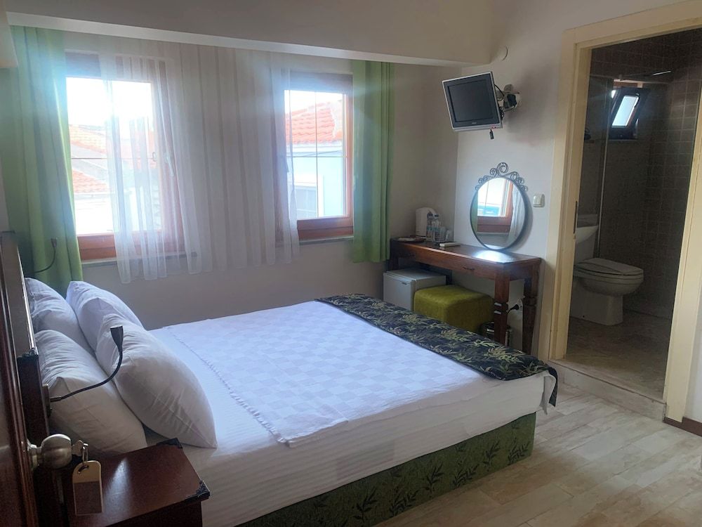 Mitos Hotel Standard Double Room 5