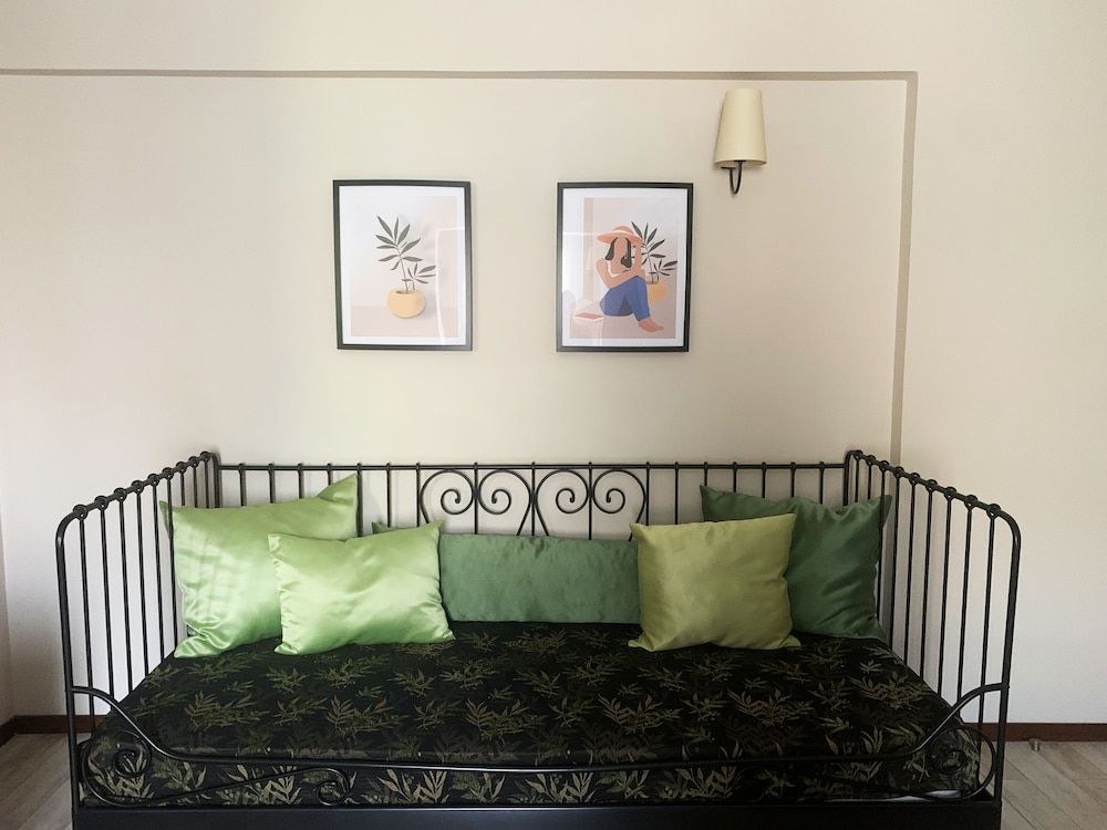 Mitos Hotel Deluxe Triple Room 6