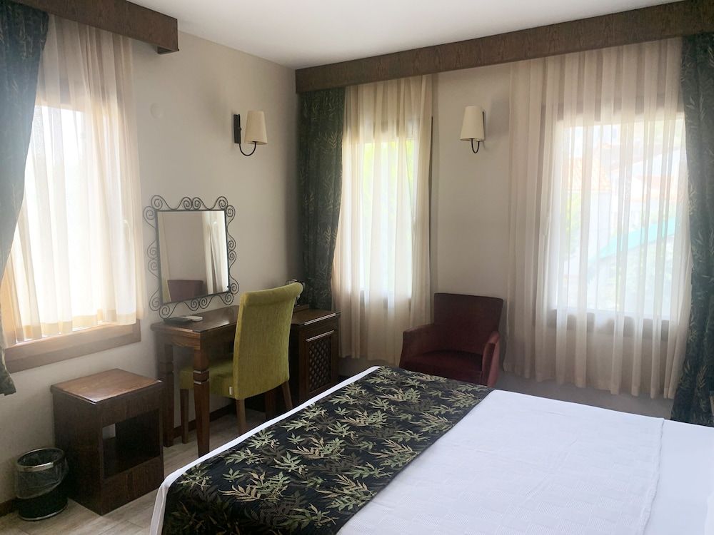 Mitos Hotel Deluxe Double Room, 1 Bedroom 7