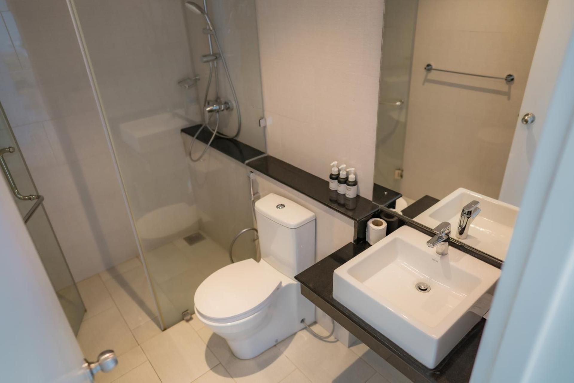 Three-Bedroom Apartment with Partial Ocean View
