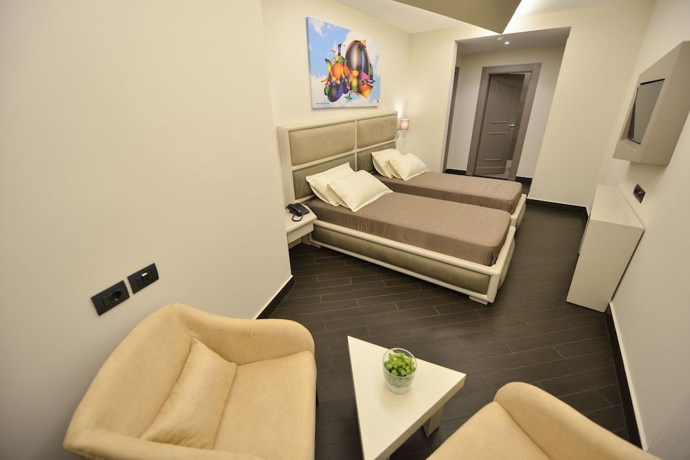 Petit Hotel Elita Deluxe Twin Room 5