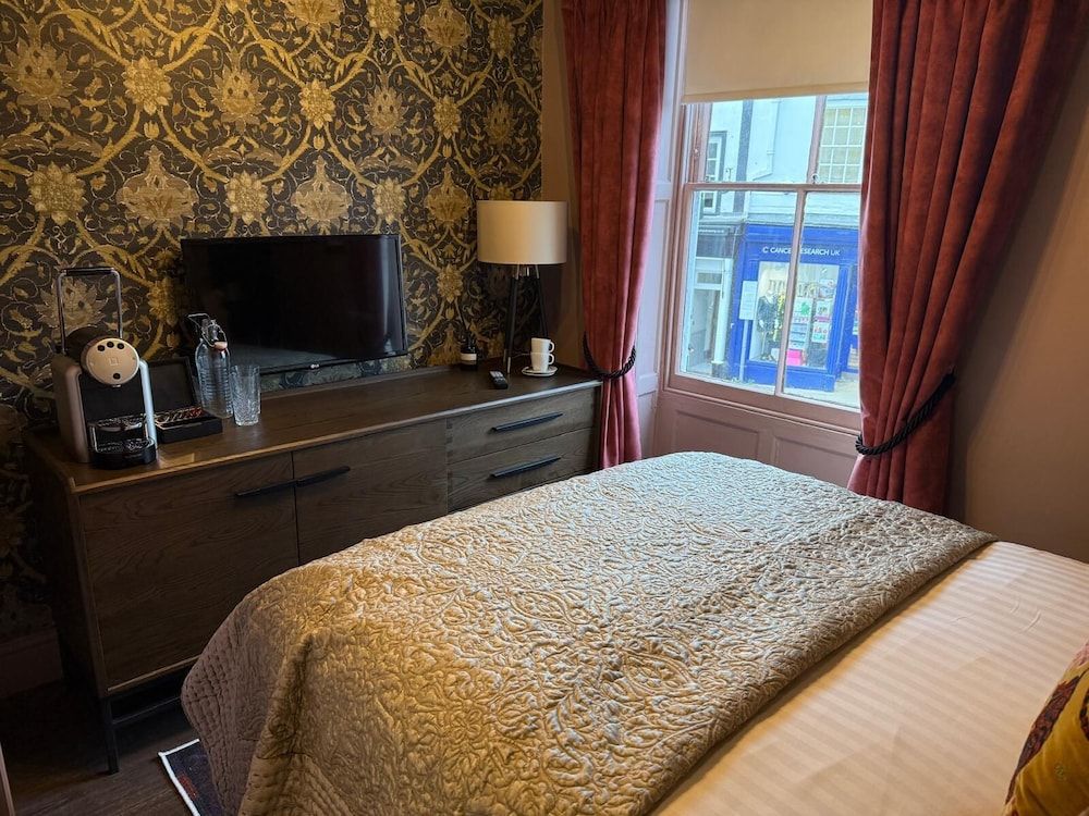 Punch House Deluxe Double Room, Courtyard View 4