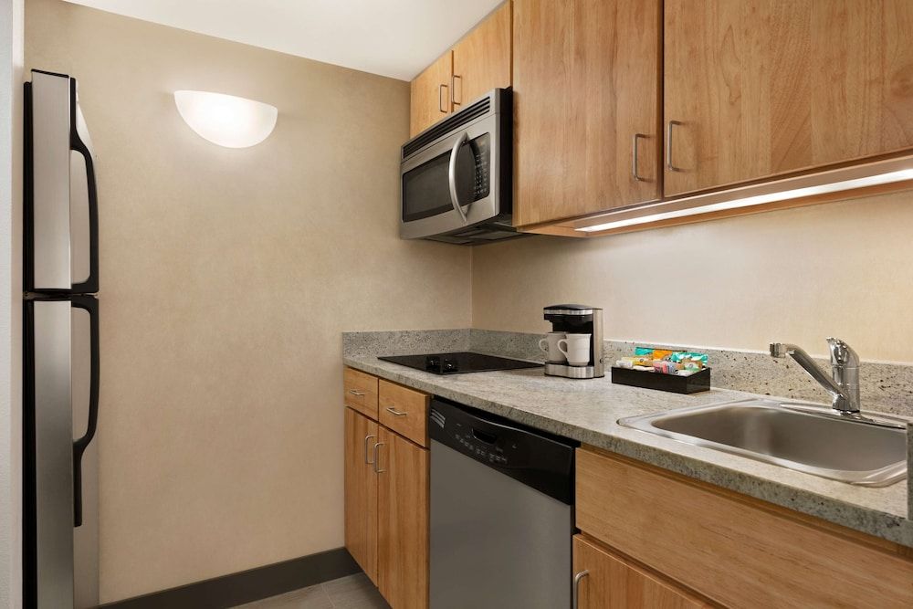 Homewood Suites by Hilton University City Studio, One King and One Sofa Bed, Non-Smoking 4
