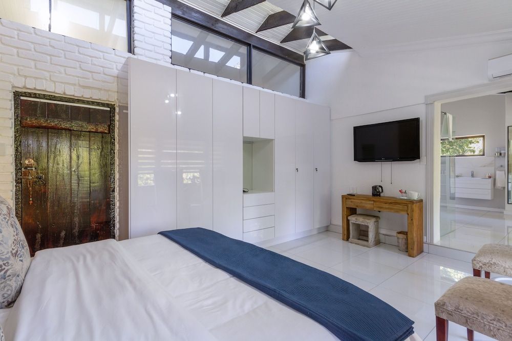 Superior Room, 1 King Bed