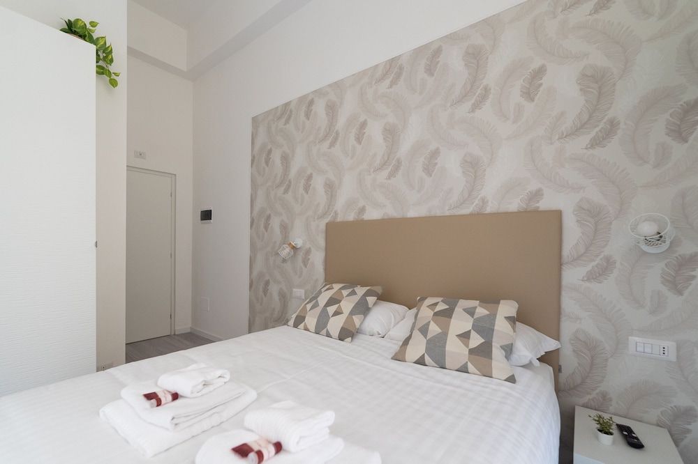 White Gioberti Guesthouse Quadruple Room (1)
