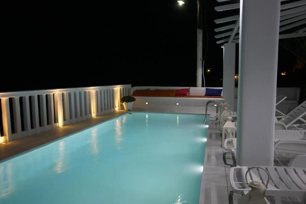 undefined Amaryllis Studios 10