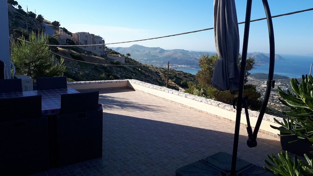 Viva B&B Blue View Deluxe Double Room, Sea View 4