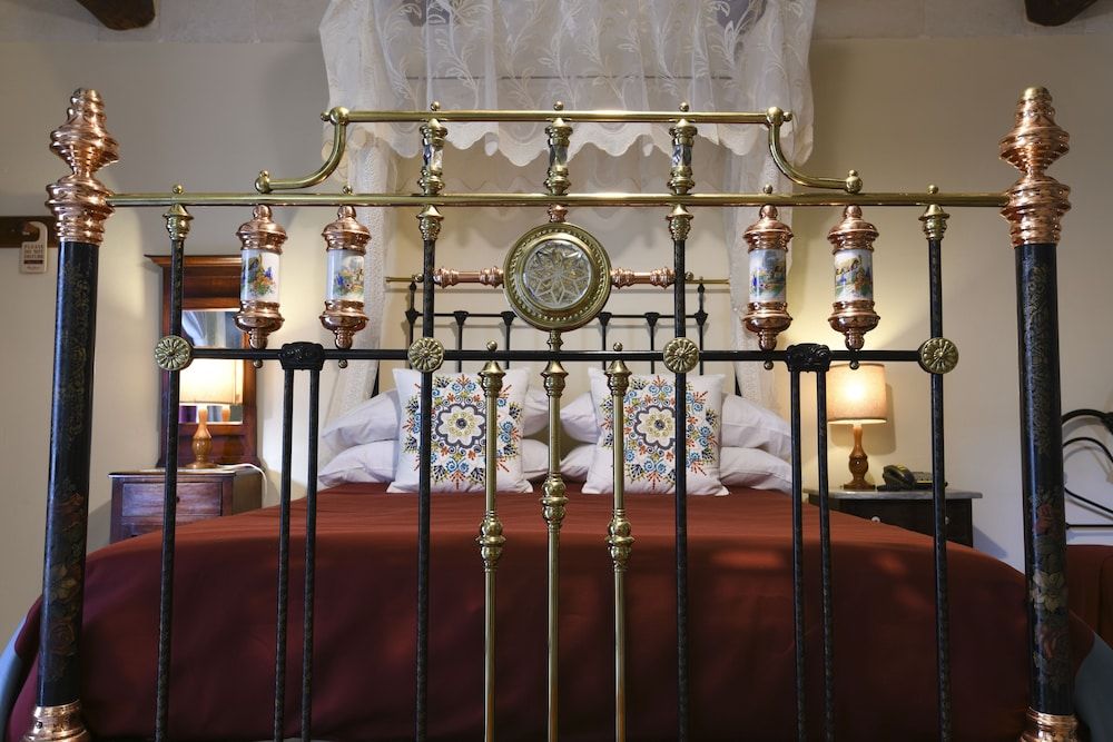 Superior Double or Twin Room, Partial Sea View