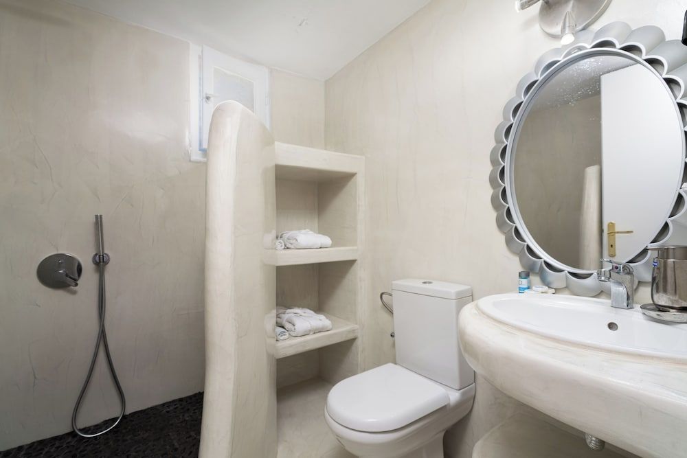 Villa Kocis with Private Pool Deluxe Double Room 2