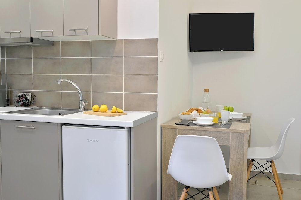 Alekos Apartments 2 Netflix, Self Check-In Deluxe Studio, 1 King Bed, Non Smoking 14