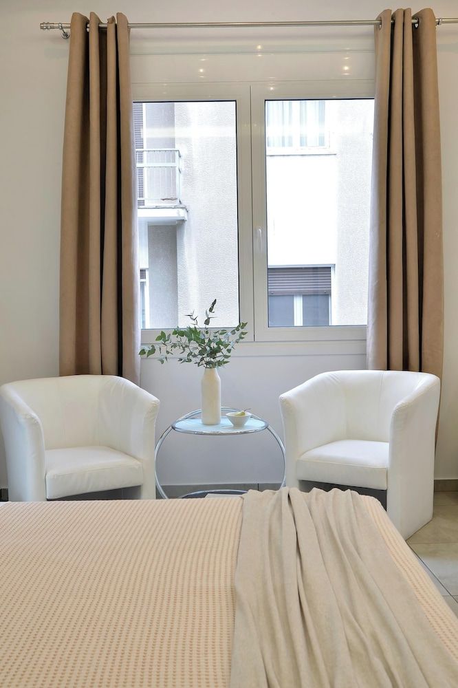 Alekos Apartments 2 Netflix, Self Check-In Deluxe Studio, 1 King Bed, Non Smoking 15