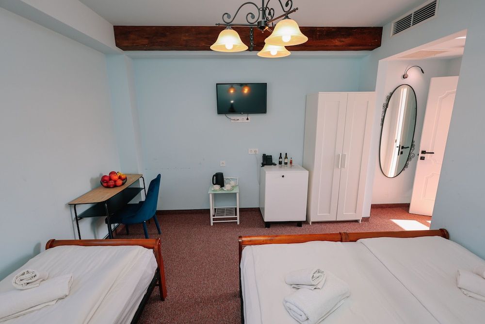Magnolia Standard Triple Room 4