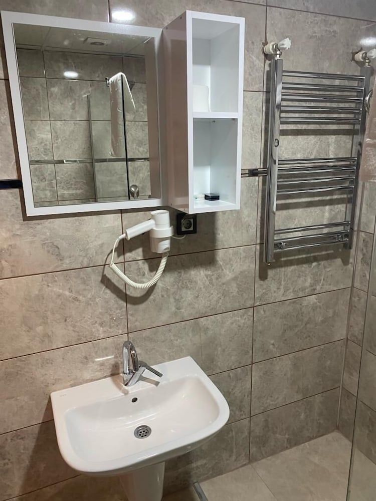 Zumrut Palas Hotel Family Quadruple Room 6