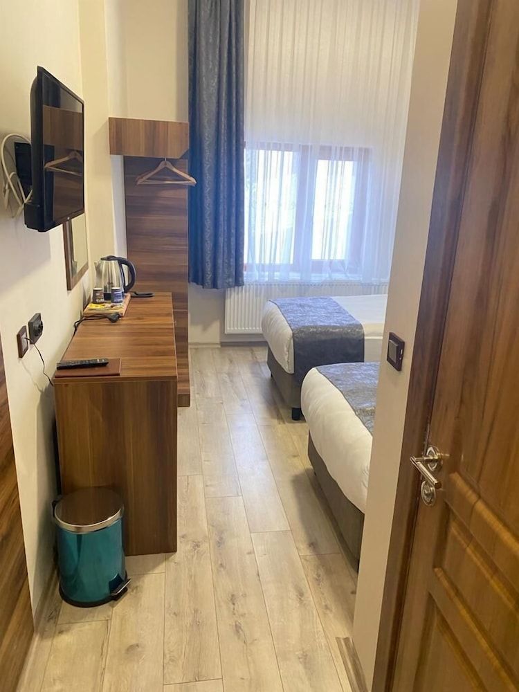 Zumrut Palas Hotel Economy Twin Room 2