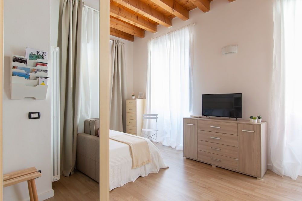 undefined Foresteria Della Corte 3