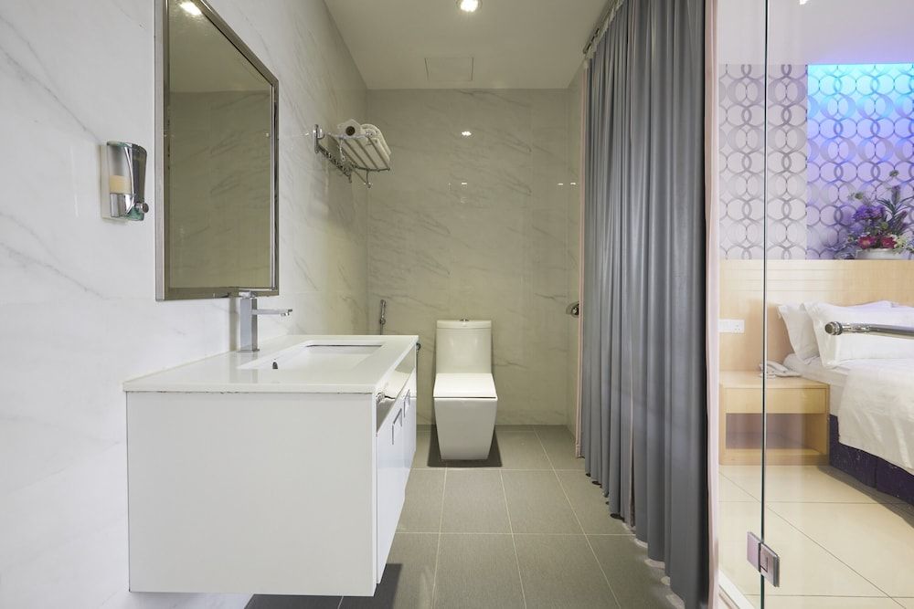 East Sun Hotel Sekinchan - Self Check In Suite 6