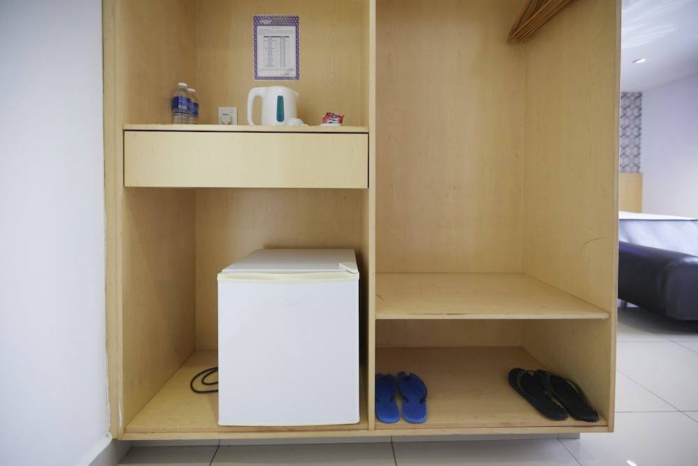 East Sun Hotel Sekinchan - Self Check In Suite 10