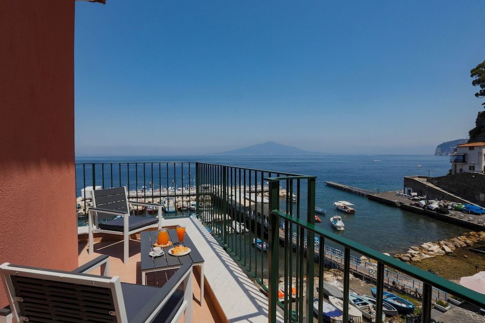 SeaView Sorrento Apartment by the sea with terrace Family Apartment 13