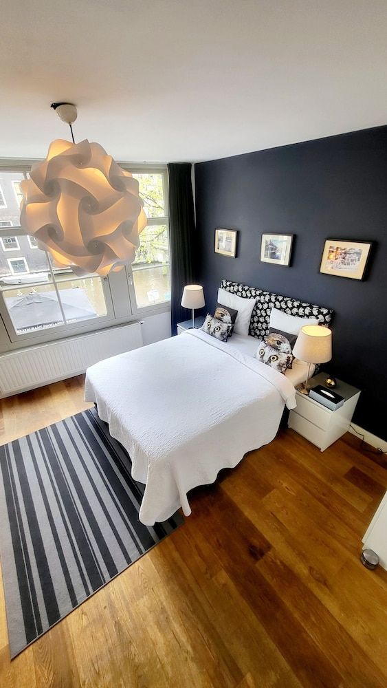 undefined Velvetamsterdam 2