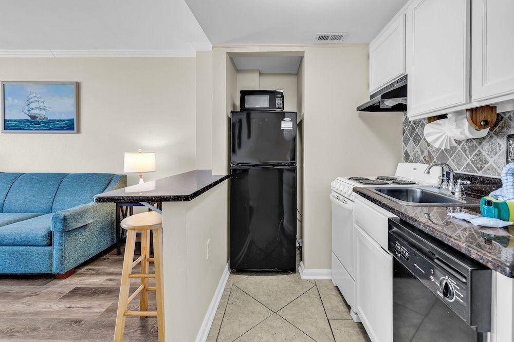 Hosteeva Oceanview Condos Comfort Condo, 1 Bedroom, Balcony, Ocean View 11