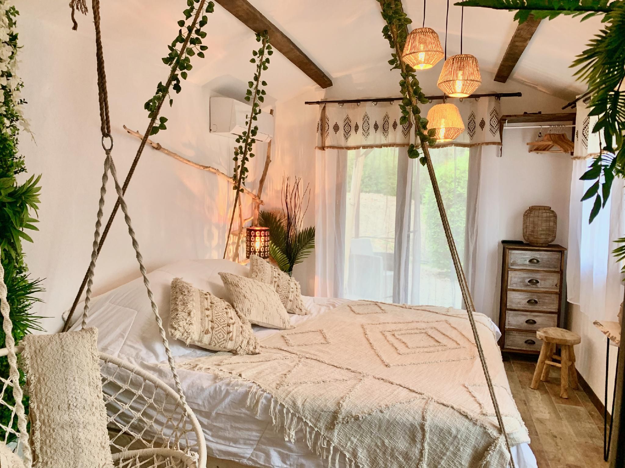 Chambre Suspendue-Double-Douche-Terrasse